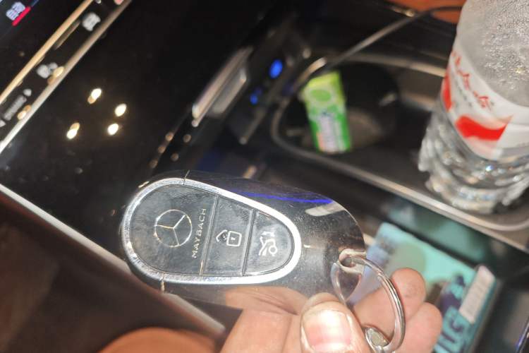 Used Mercedes-Benz Maybach S-Class 2023 S 480 4MATIC Vehicle Key