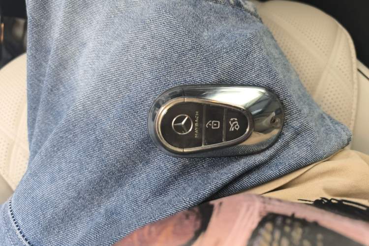 Used Mercedes-Benz Maybach S-Class 2023 S 480 4MATIC Vehicle Key