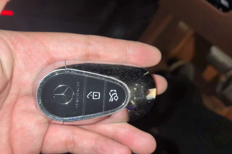 Used Mercedes-Benz Maybach S-Class 2023 S 480 4MATIC Vehicle Key