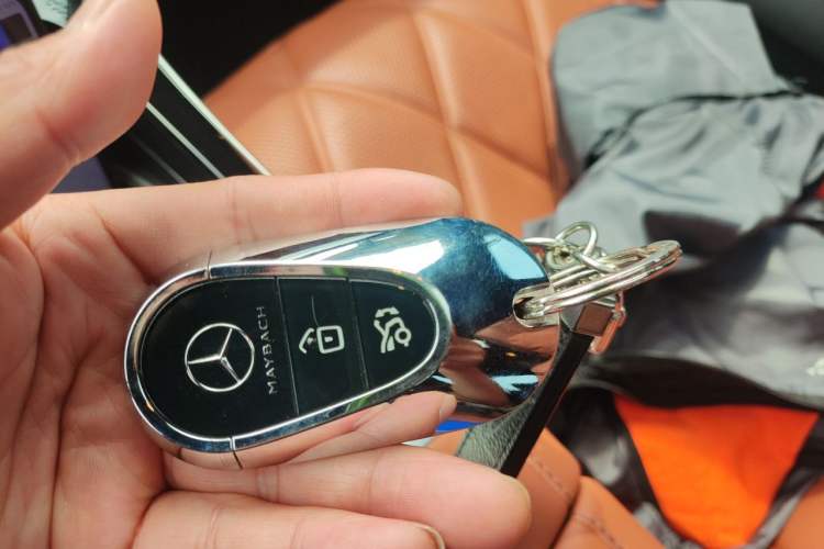 Used Mercedes-Benz Maybach S-Class 2023 S 480 4MATIC Vehicle Key