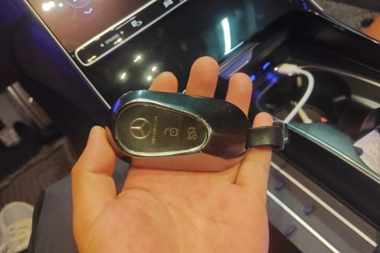 Used Mercedes-Benz Maybach S-Class 2023 S 480 4MATIC Vehicle Key