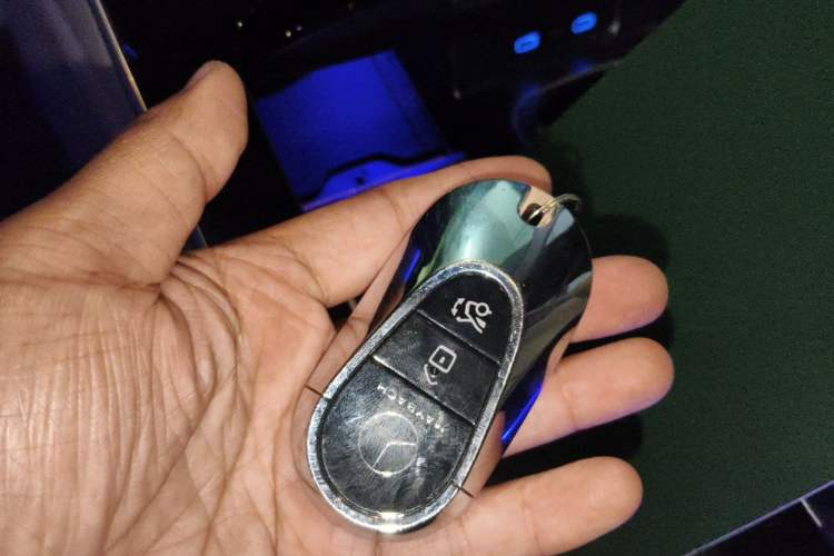 Used Mercedes-Benz Maybach S-Class 2023 S 480 4MATIC Vehicle Key