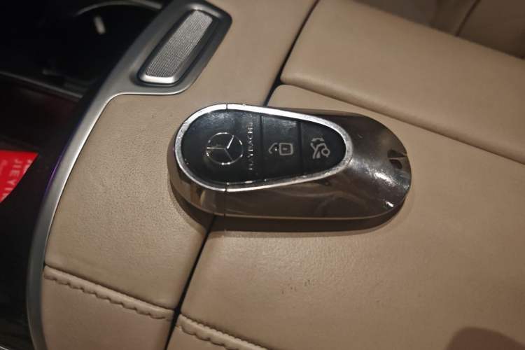 Used Mercedes-Benz Maybach S-Class 2023 S 480 4MATIC Vehicle Key