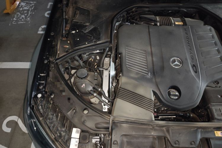 Used Mercedes-Benz Maybach S-Class 2023 S 480 4MATIC Engine Bay Right