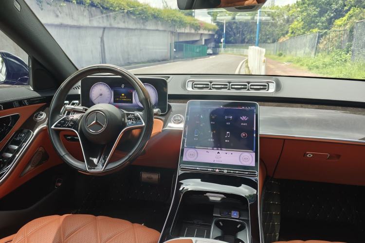 Used Mercedes-Benz Maybach S-Class 2023 S 480 4MATIC Interior 6