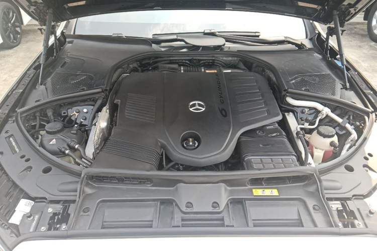 Used Mercedes-Benz Maybach S-Class 2023 S 480 4MATIC Engine Bay