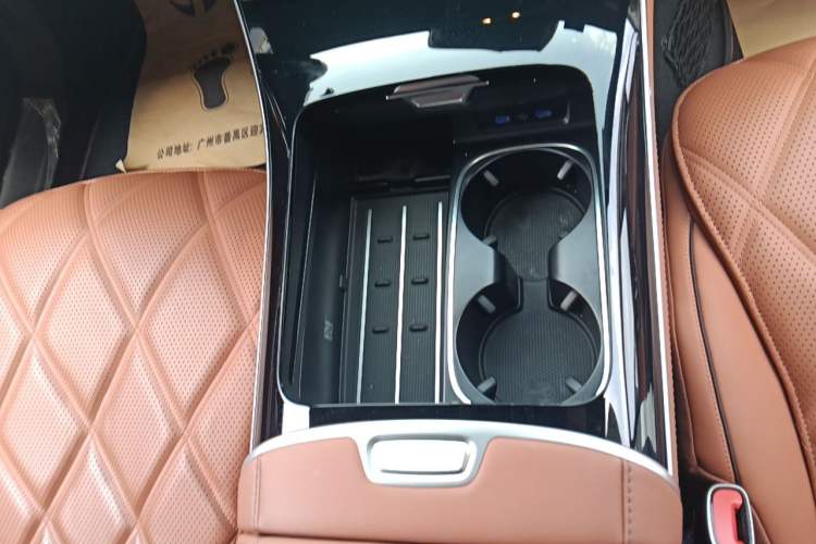 Used Mercedes-Benz Maybach S-Class 2023 S 480 4MATIC Gear Lever
