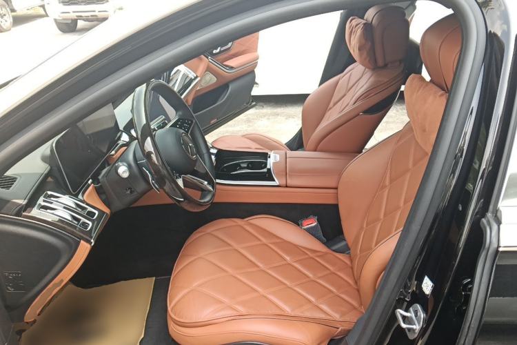 Used Mercedes-Benz Maybach S-Class 2023 S 480 4MATIC Left Front Seat