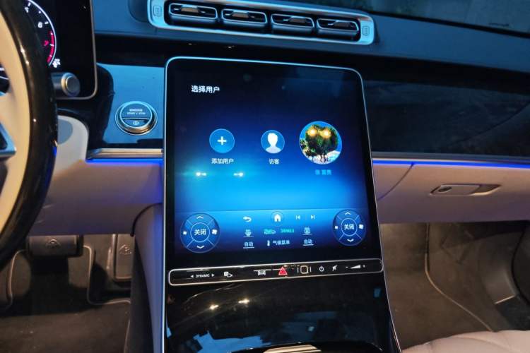 Used Mercedes-Benz Maybach S-Class 2024 S 480 4MATIC Audio And AC Panel