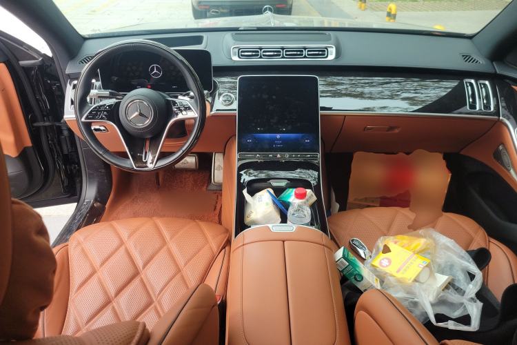Used Mercedes-Benz Maybach S-Class 2024 Refresh S 480 4MATIC Center Console