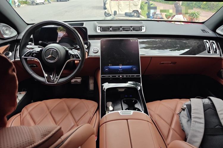 Used Mercedes-Benz Maybach S-Class 2024 Refresh S 480 4MATIC Center Console