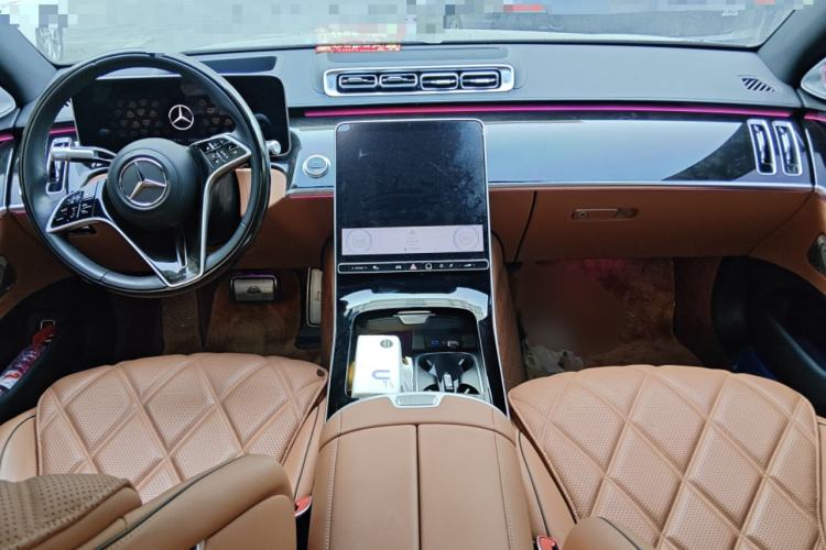 Used Mercedes-Benz Maybach S-Class 2024 Refresh S 480 4MATIC Center Console