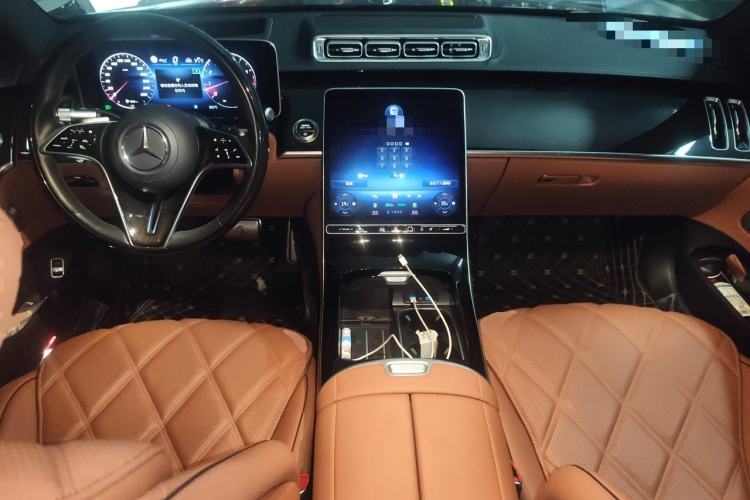 Used Mercedes-Benz Maybach S-Class 2024 Refresh S 480 4MATIC Center Console