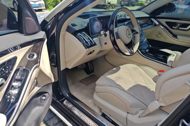 Used Mercedes-Benz Maybach S-Class 2024 S 480 4MATIC Driver Seat