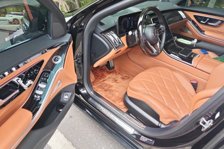 Used Mercedes-Benz Maybach S-Class 2024 S 480 4MATIC Driver Seat