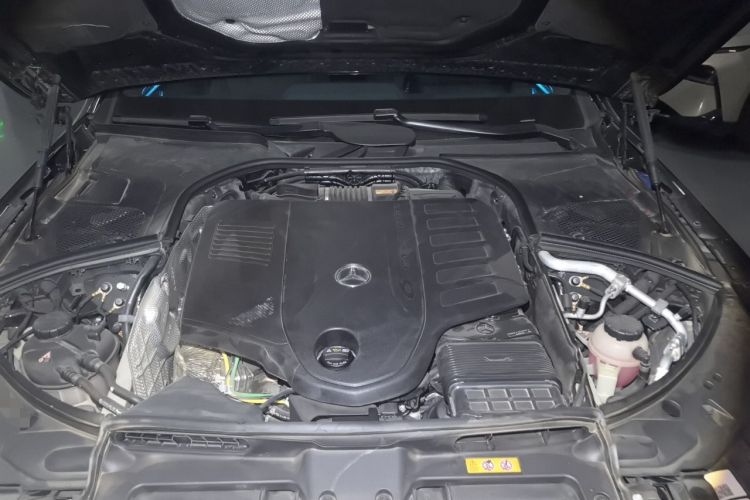Used Mercedes-Benz Maybach S-Class 2024 S 480 4MATIC Engine Bay