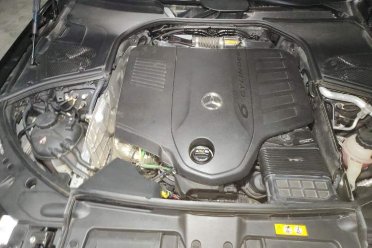 Used Mercedes-Benz Maybach S-Class 2024 Refresh S 480 4MATIC Engine Bay