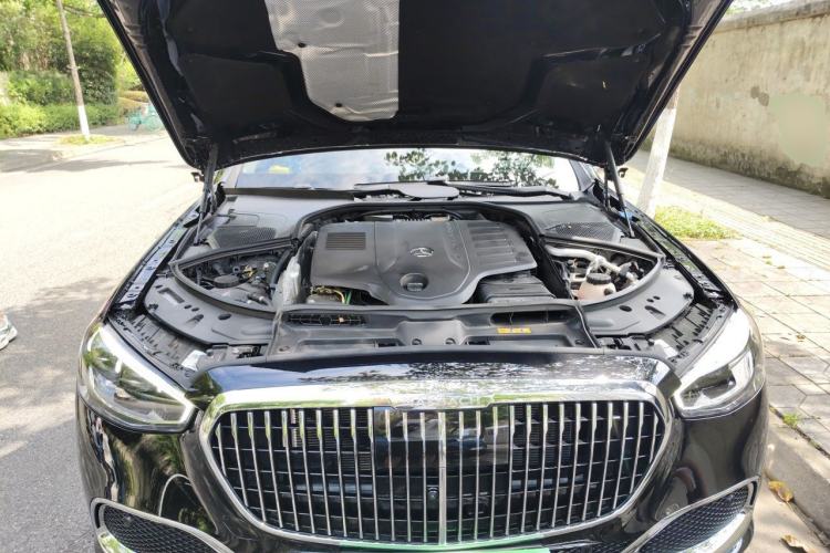 Used Mercedes-Benz Maybach S-Class 2024 Refresh S 480 4MATIC Engine Bay