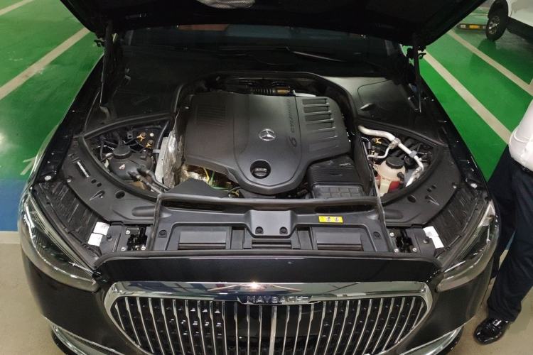Used Mercedes-Benz Maybach S-Class 2024 Refresh S 480 4MATIC Engine Bay
