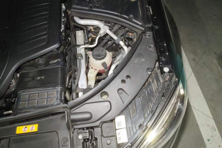 Used Mercedes-Benz Maybach S-Class 2024 Refresh S 480 4MATIC Engine Bay Left