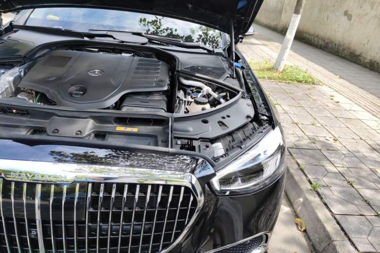 Used Mercedes-Benz Maybach S-Class 2024 Refresh S 480 4MATIC Engine Bay Left