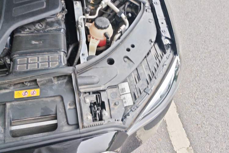 Used Mercedes-Benz Maybach S-Class 2024 S 480 4MATIC Engine Bay Left