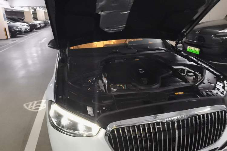 Used Mercedes-Benz Maybach S-Class 2024 Refresh S 480 4MATIC Engine Bay Right