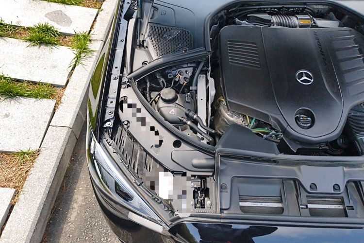 Used Mercedes-Benz Maybach S-Class 2024 Refresh S 480 4MATIC Engine Bay Right