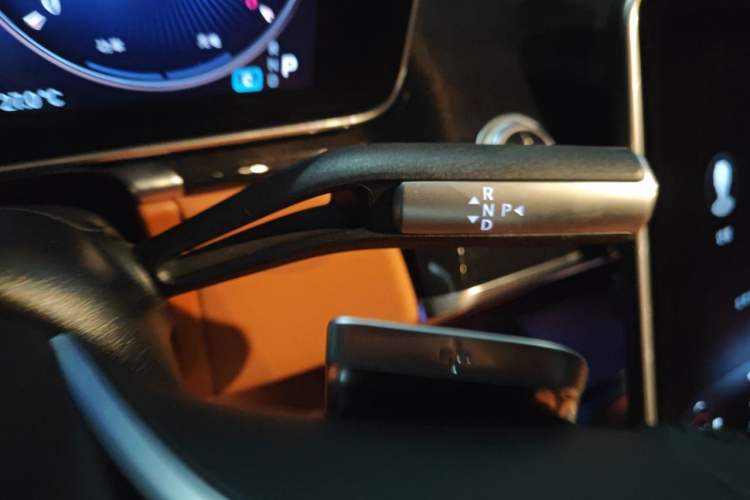 Used Mercedes-Benz Maybach S-Class 2024 S 480 4MATIC Gear Lever