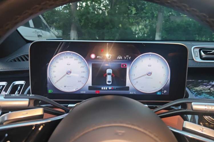 Used Mercedes-Benz Maybach S-Class 2024 S 480 4MATIC Instrument Cluster