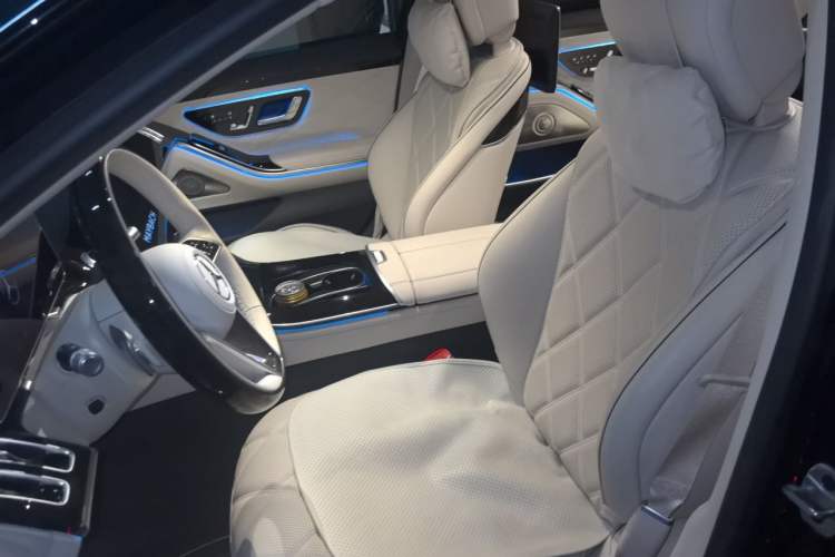 Used Mercedes-Benz Maybach S-Class 2024 S 480 4MATIC Left Front Seat