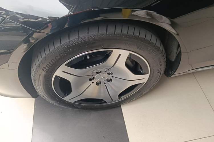 Used Mercedes-Benz Maybach S-Class 2024 S 480 4MATIC Left Front Wheel Hub