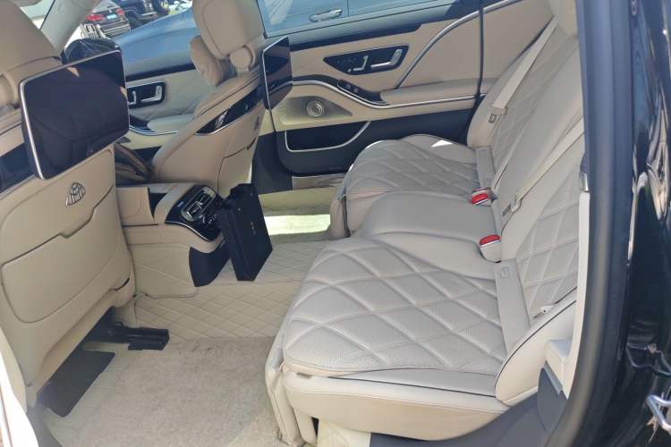 Used Mercedes-Benz Maybach S-Class 2024 S 480 4MATIC Left Rear Seat