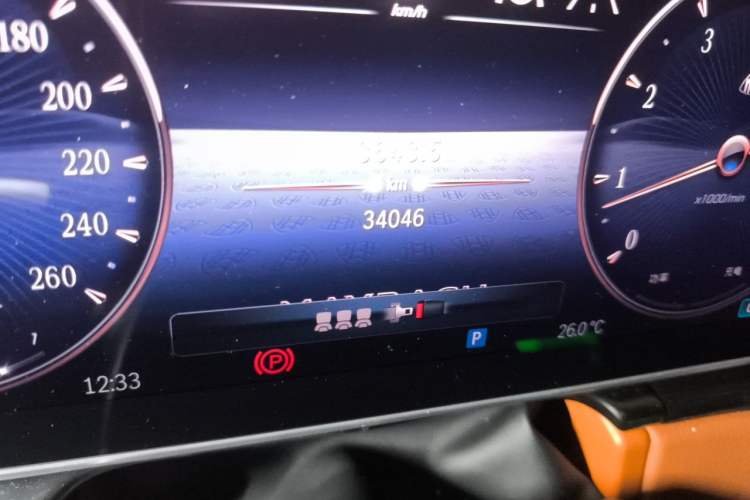 Used Mercedes-Benz Maybach S-Class 2024 Refresh S 480 4MATIC Odometer Close Up