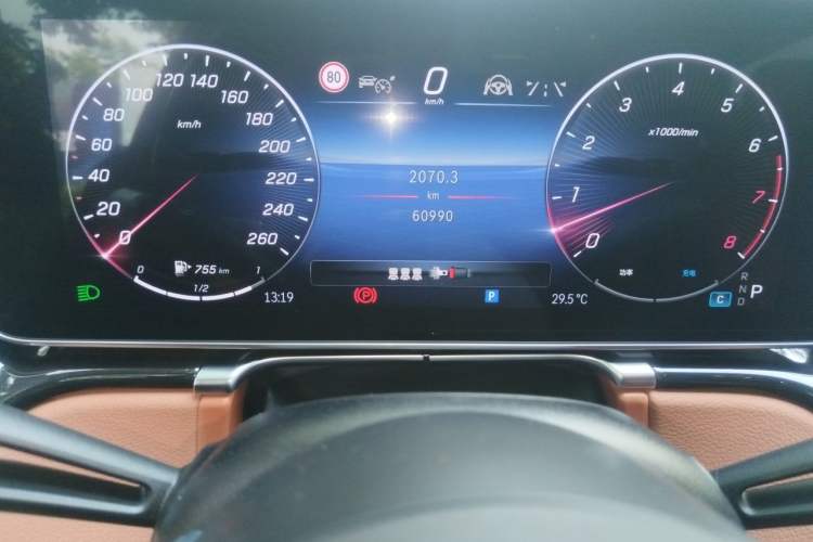 Used Mercedes-Benz Maybach S-Class 2024 S 480 4MATIC Odometer Close Up