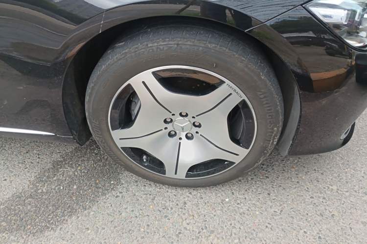 Used Mercedes-Benz Maybach S-Class 2024 Refresh S 480 4MATIC Right Front Wheel Hub