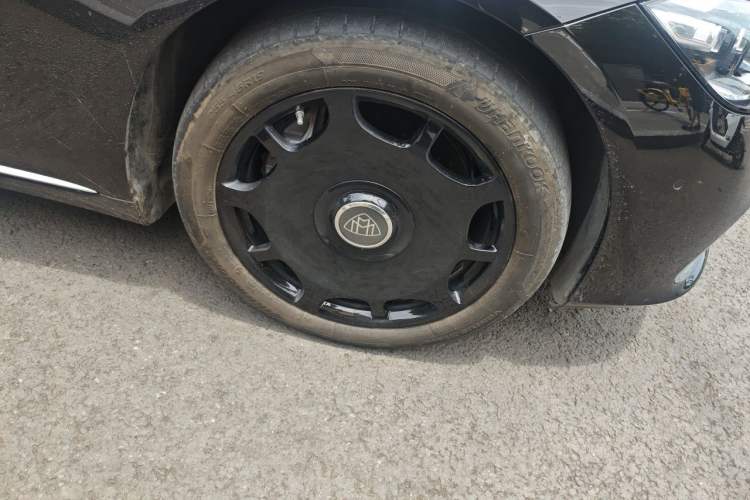 Used Mercedes-Benz Maybach S-Class 2024 Refresh S 480 4MATIC Right Front Wheel Hub