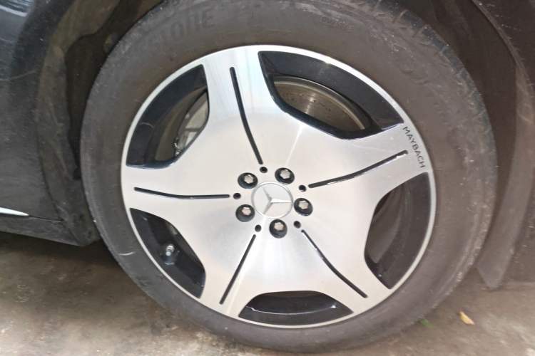 Used Mercedes-Benz Maybach S-Class 2024 Refresh S 480 4MATIC Right Front Wheel Hub
