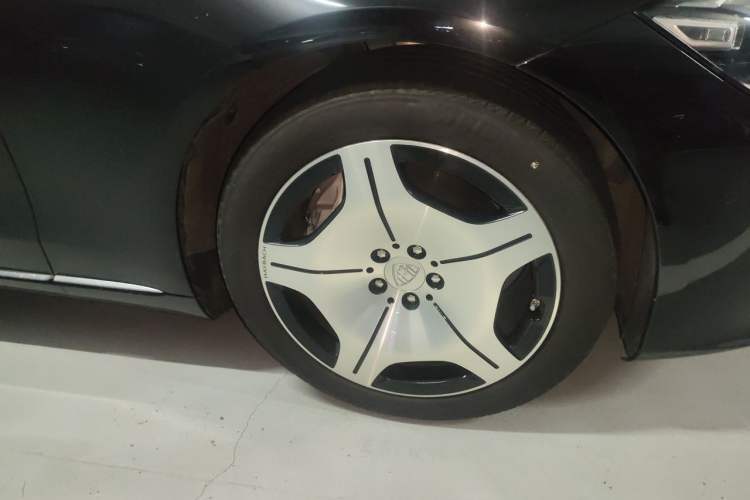 Used Mercedes-Benz Maybach S-Class 2024 Refresh S 480 4MATIC Right Front Wheel Hub