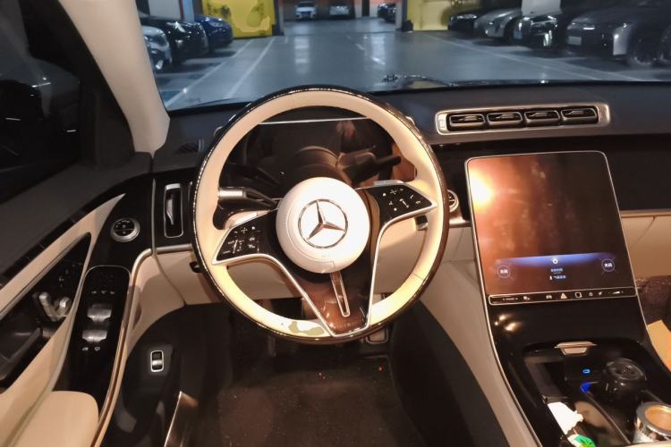 Used Mercedes-Benz Maybach S-Class 2024 Refresh S 480 4MATIC Steering Wheel