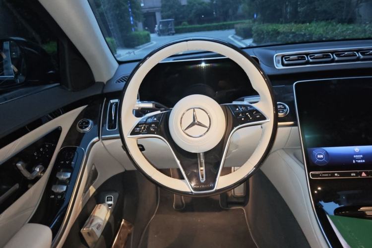 Used Mercedes-Benz Maybach S-Class 2024 S 480 4MATIC Steering Wheel