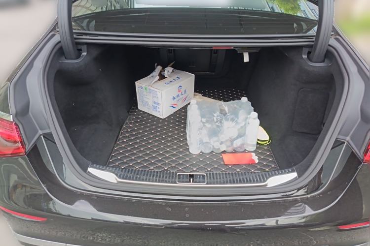 Used Mercedes-Benz Maybach S-Class 2024 Refresh S 480 4MATIC Trunk