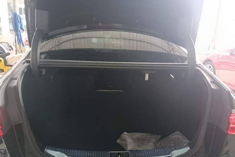 Used Mercedes-Benz Maybach S-Class 2024 S 480 4MATIC Trunk