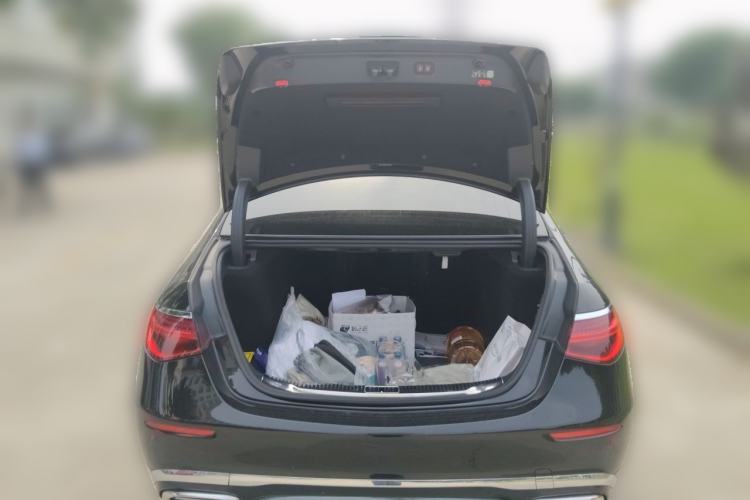 Used Mercedes-Benz Maybach S-Class 2024 S 480 4MATIC Trunk