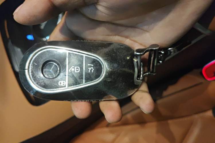 Used Mercedes-Benz Maybach S-Class 2024 S 480 4MATIC Vehicle Key