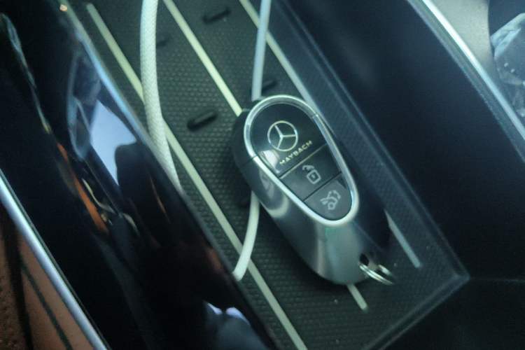 Used Mercedes-Benz Maybach S-Class 2024 Refresh S 480 4MATIC Vehicle Key
