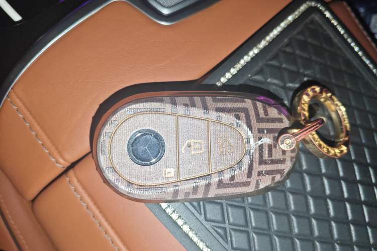 Used Mercedes-Benz Maybach S-Class 2024 S 480 4MATIC Vehicle Key