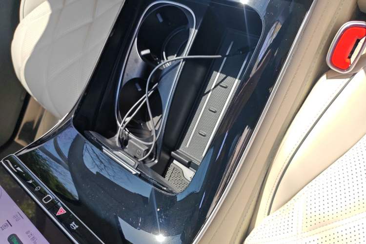 Used Mercedes-Benz Maybach S-Class 2024 S 480 4MATIC Vehicle Key