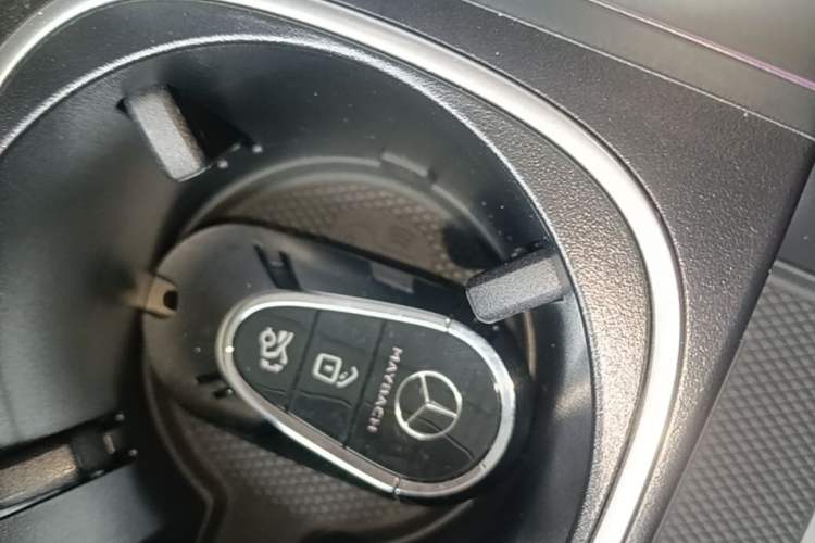 Used Mercedes-Benz Maybach S-Class 2024 S 480 4MATIC Vehicle Key