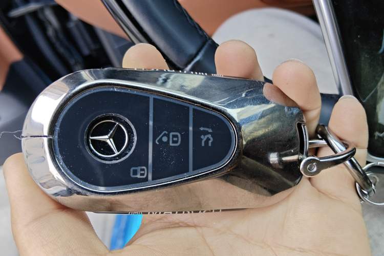 Used Mercedes-Benz Maybach S-Class 2024 Refresh S 480 4MATIC Vehicle Key